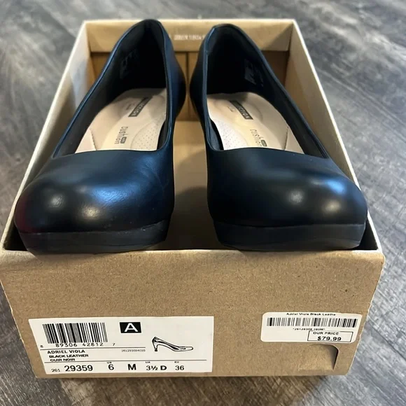 Clark’s “Adriel Viola” black leather heels size 6 - Picture 5 of 7